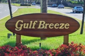Image of the Welcome to Gulf Breeze, Florida sign