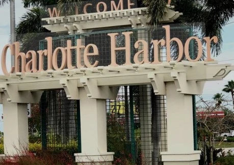 Image of Port Charlotte welcome sign