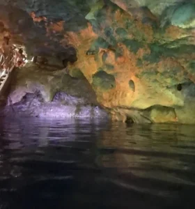 Devil's Den Prehistoric Spring near Williston Florida, unique natural attraction
