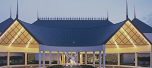 Naples Philharmonic Florida world-class performing arts Artis Naples cultural capital wealthy retirement